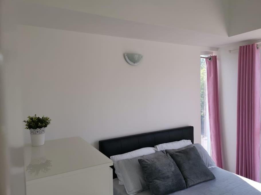 Dellehomes- Free Parking, Wfh, Family-Friendly Manchester Dış mekan fotoğraf