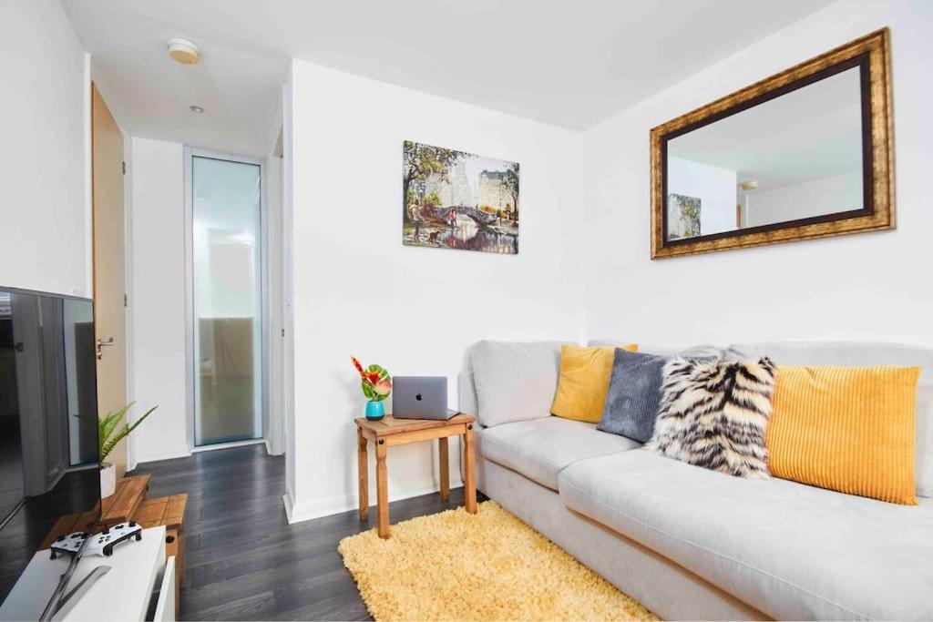 Dellehomes- Free Parking, Wfh, Family-Friendly Manchester Dış mekan fotoğraf