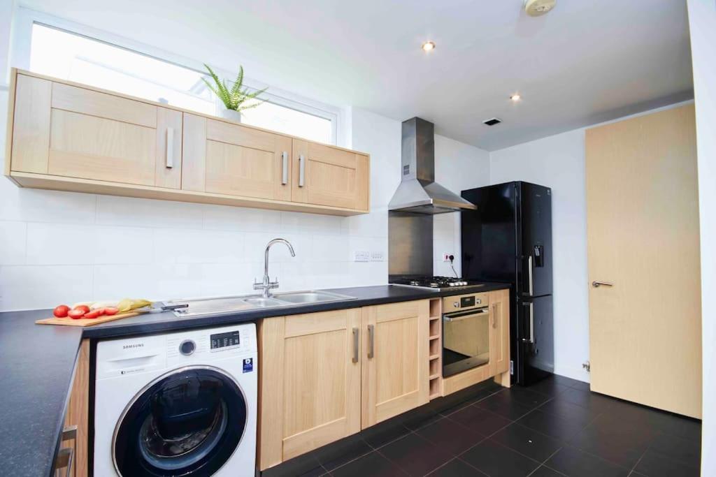 Dellehomes- Free Parking, Wfh, Family-Friendly Manchester Dış mekan fotoğraf